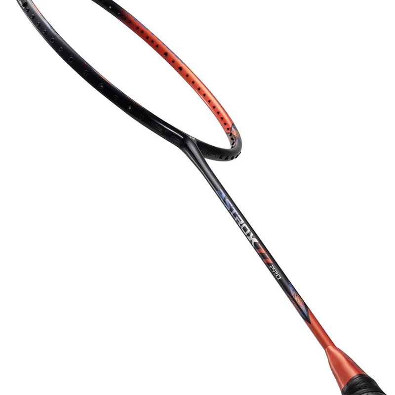 YONEX Astrox Series ASTROX 77  - đánh giá và giá Badminton Yonex String